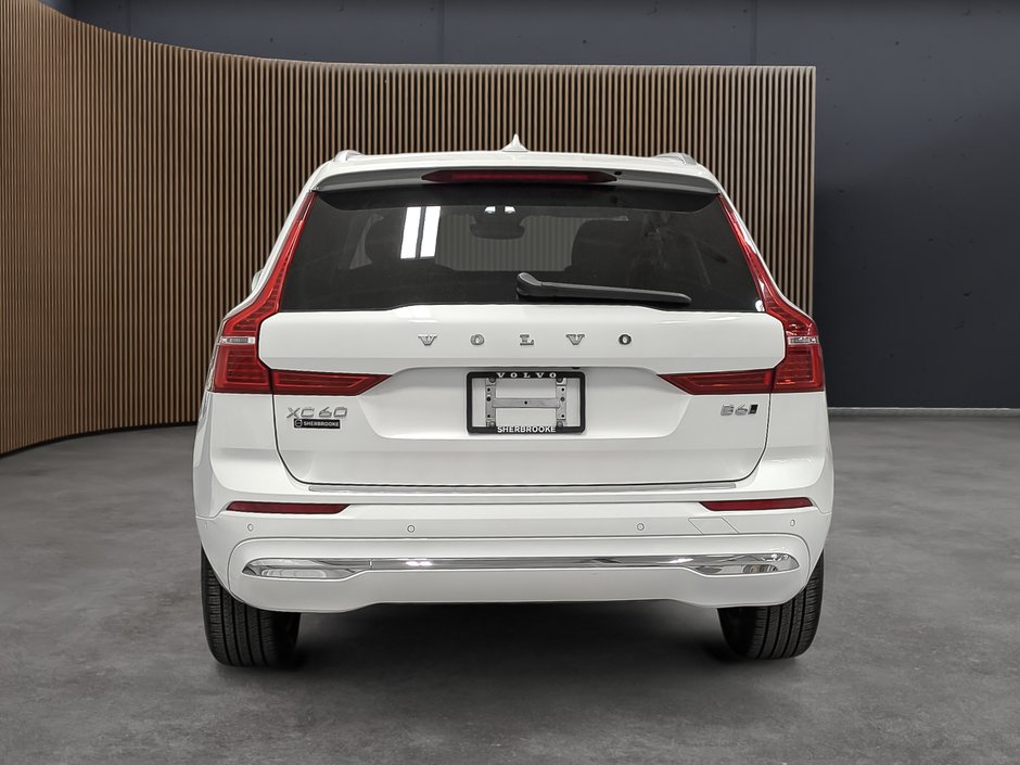 Volvo XC60 B6 AWD Plus - Bright 2023-4