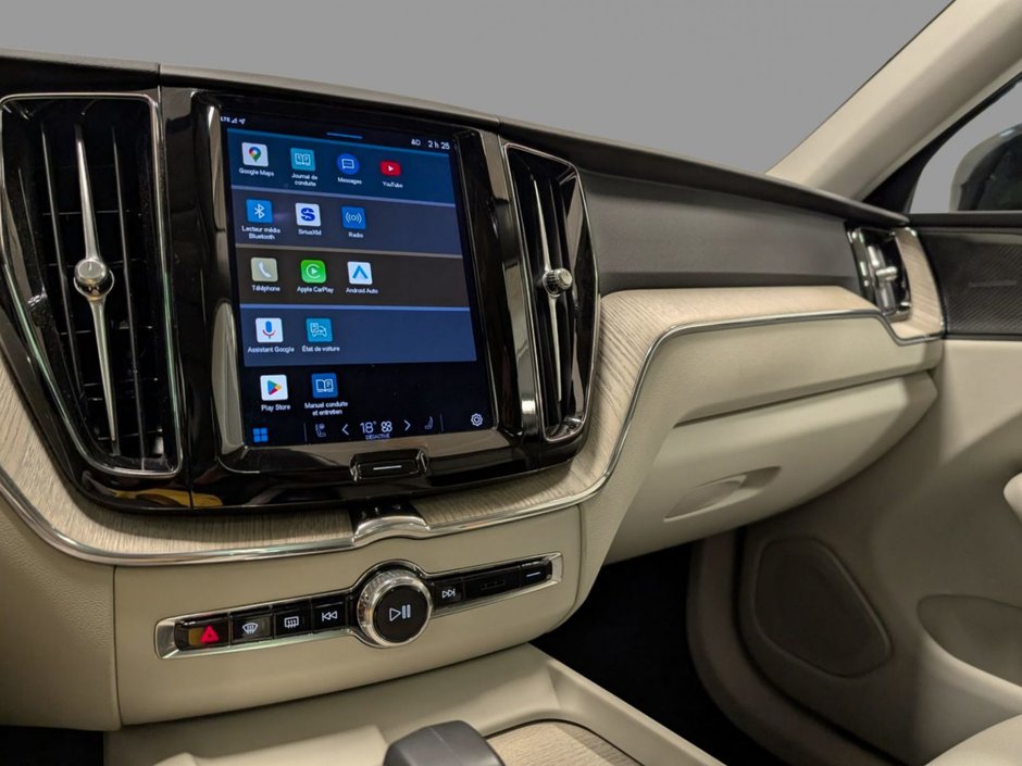 Volvo XC60 B6 AWD Plus - Dark 2023-14