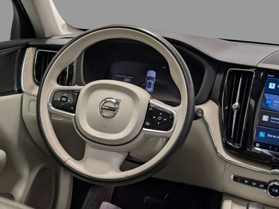 Volvo XC60 B6 AWD Plus - Dark 2023-12