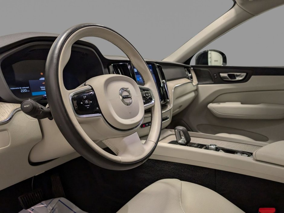 Volvo XC60 B6 AWD Plus - Dark 2023-7