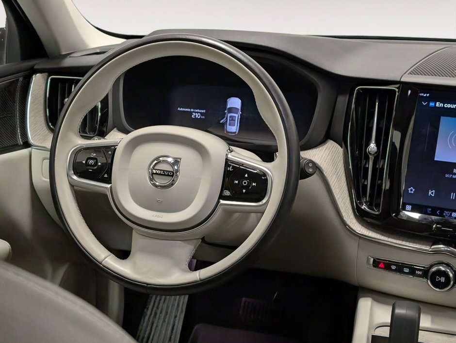 Volvo XC60 B6 AWD Plus - Bright 2023-14