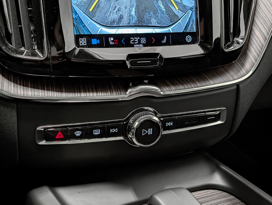 Volvo XC60 B6 AWD Plus - Bright 2023-16