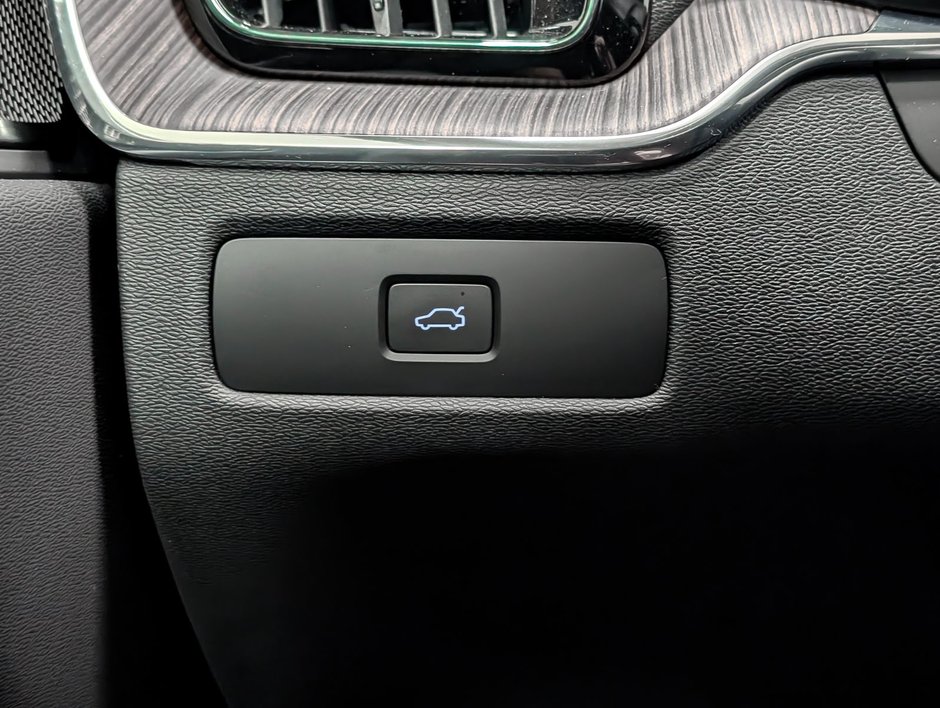 Volvo XC60 B6 AWD Plus - Bright 2023-21