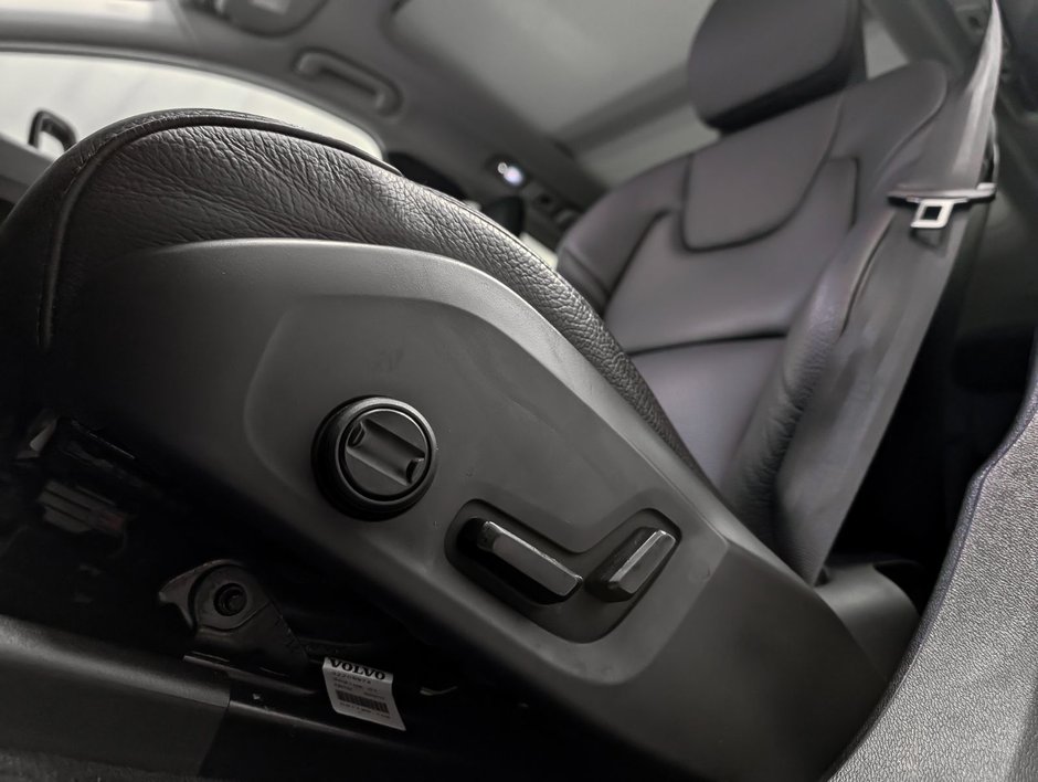 Volvo XC60 B6 AWD Plus - Bright 2023-9