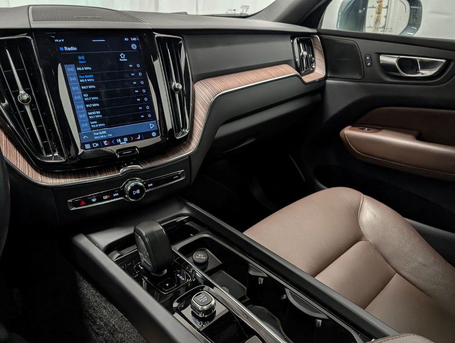 Volvo XC60 B6 AWD Plus - Bright 2023-13