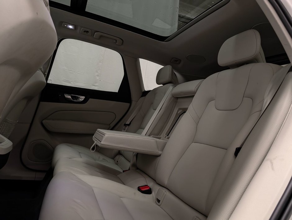Volvo XC60 B6 AWD Plus - Bright 2023-10