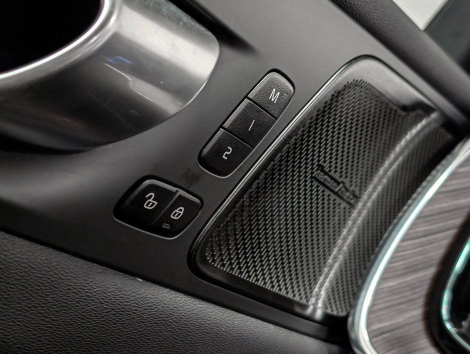 Volvo XC60 B6 AWD Plus - Bright 2023-21