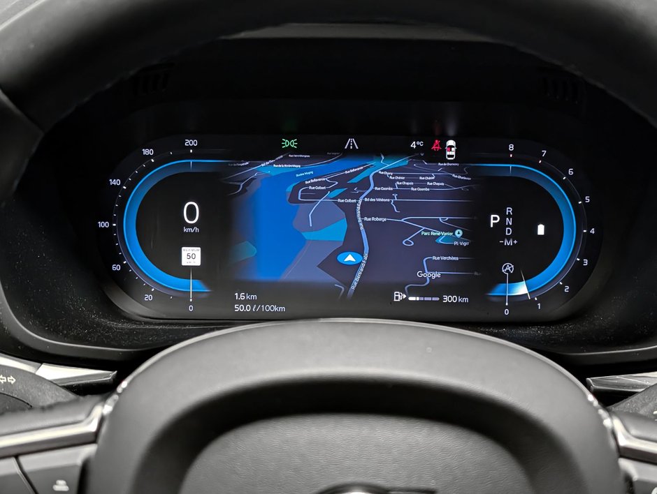 2023 Volvo XC60 B6 AWD Core - Base-18