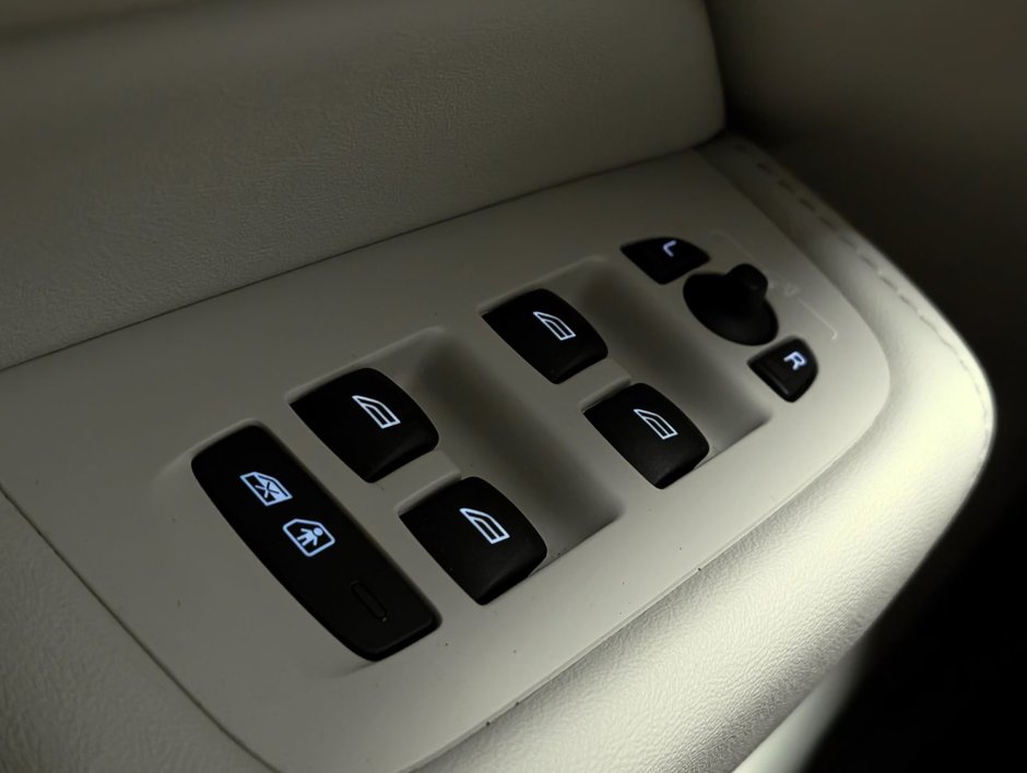 Volvo XC60 B6 AWD Plus - Dark 2023-22