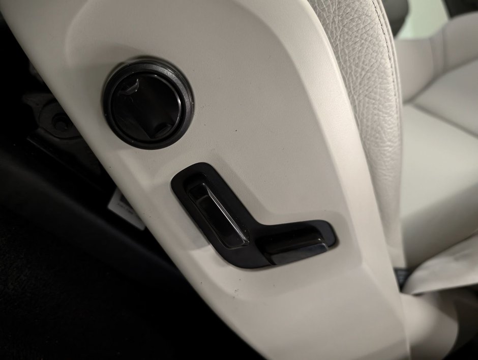 Volvo XC60 B6 AWD Plus - Dark 2023-9