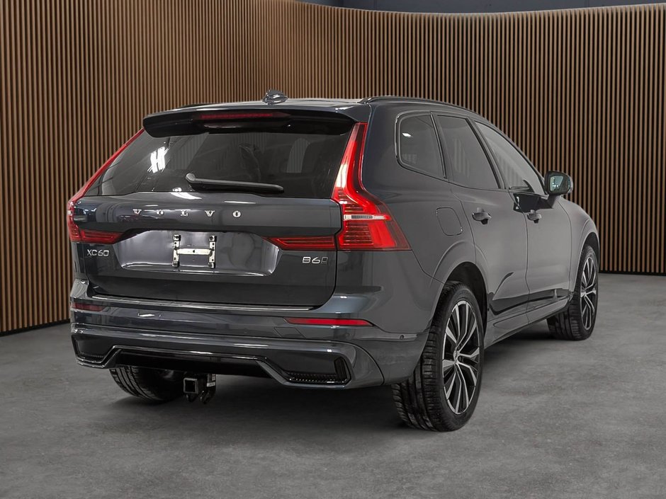 2023 Volvo XC60 B6 AWD Plus - Dark-6