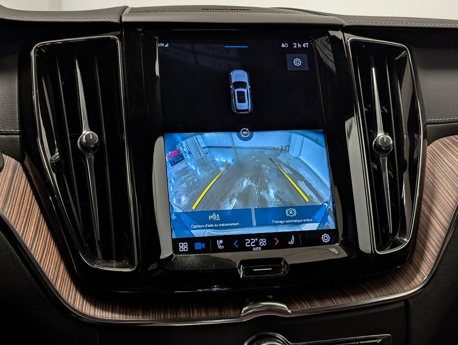 2023 Volvo XC60 Recharge Ultimate - Bright-14