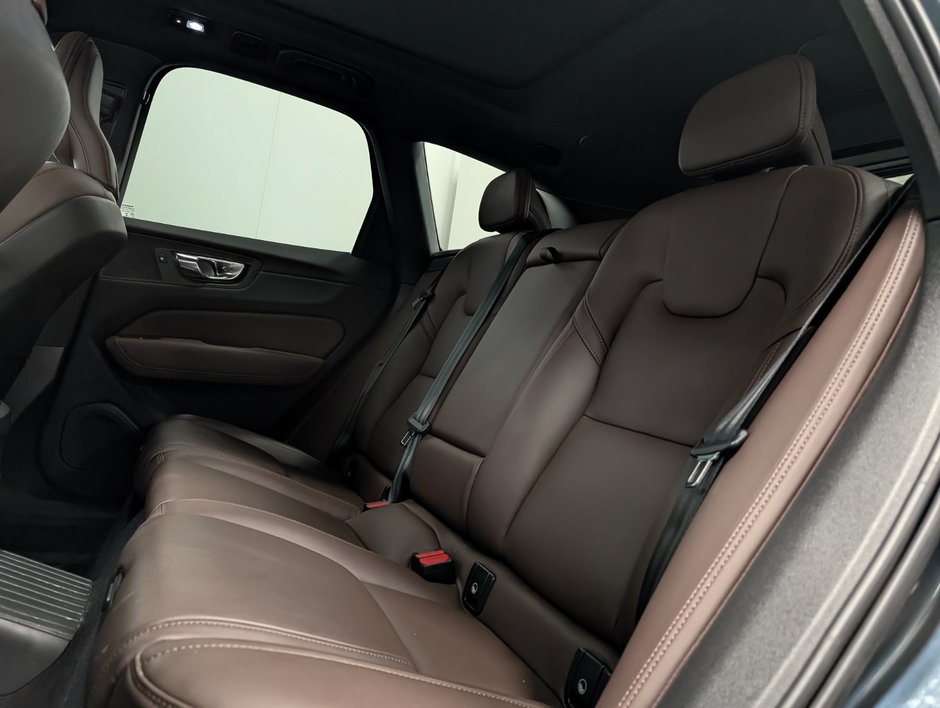 2023 Volvo XC60 Recharge Ultimate - Bright-10