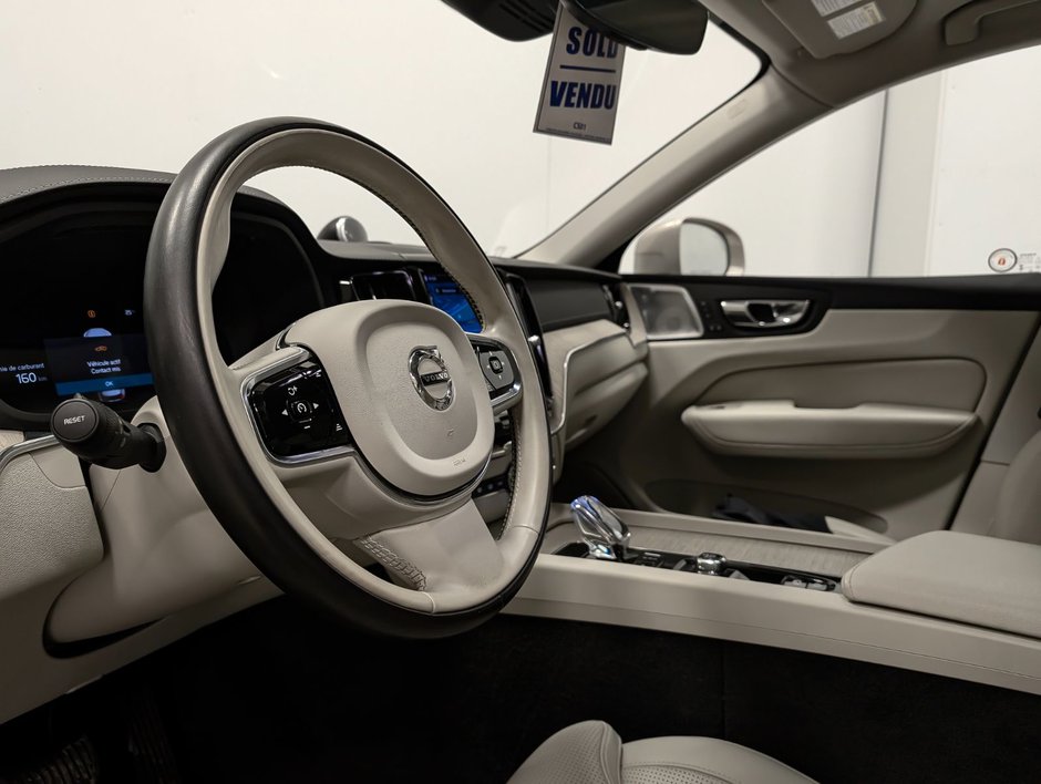 2023 Volvo XC60 B6 AWD Ultimate - Bright-7