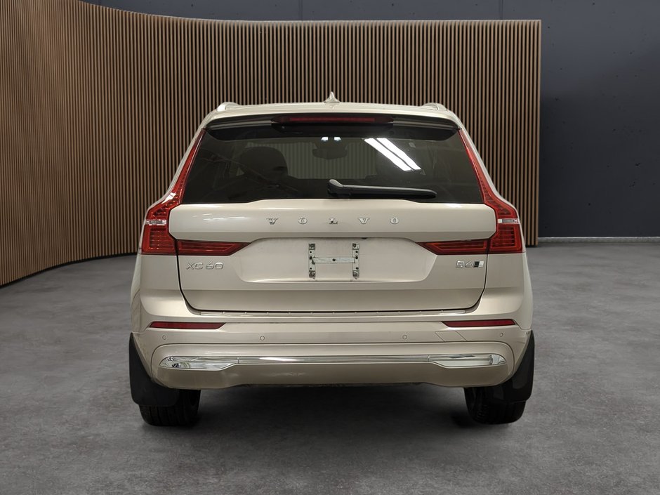 2023 Volvo XC60 B6 AWD Ultimate - Bright-5