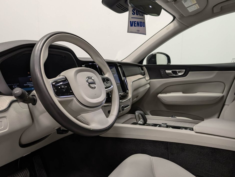 2023 Volvo XC60 Recharge Plus - Bright-7