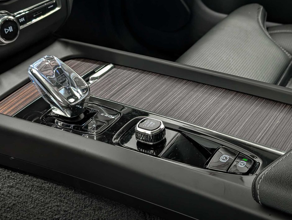 Volvo XC60 B6 AWD Ultimate - Bright 2023-16