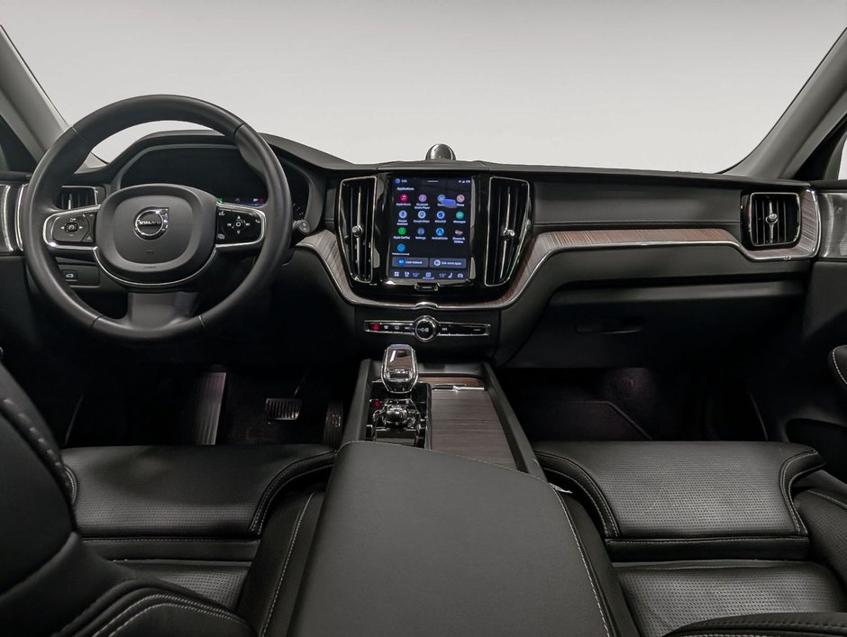 Volvo XC60 B6 AWD Ultimate - Bright 2023-12