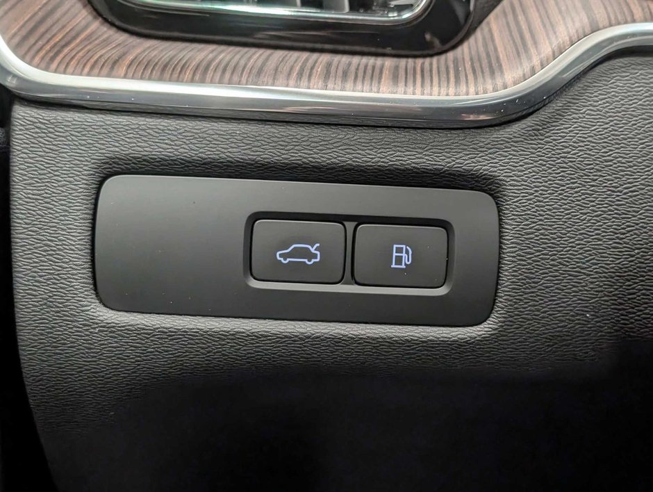Volvo XC60 Recharge Ultimate - Bright 2023-17