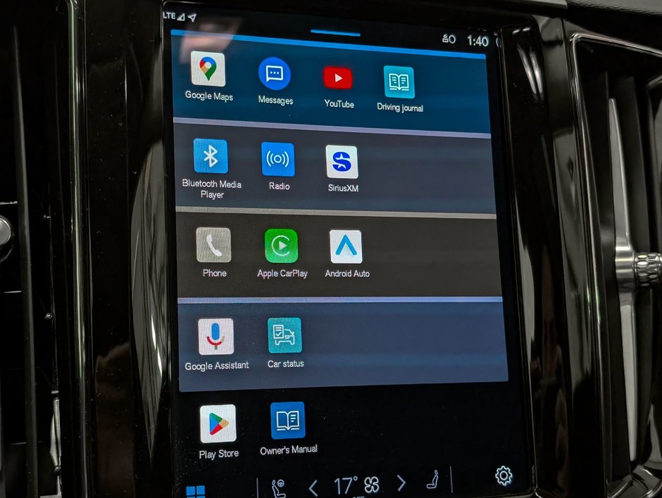 Volvo XC60 B5 AWD Core Dark Theme 2024-16