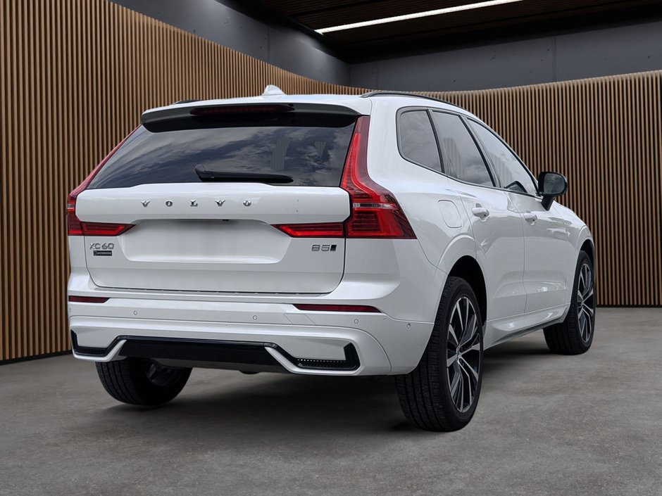 Volvo XC60 B5 AWD Plus Dark Theme 2024-6