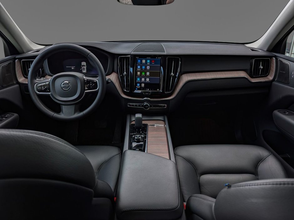 Volvo XC60 B5 AWD Plus Dark Theme 2024-11