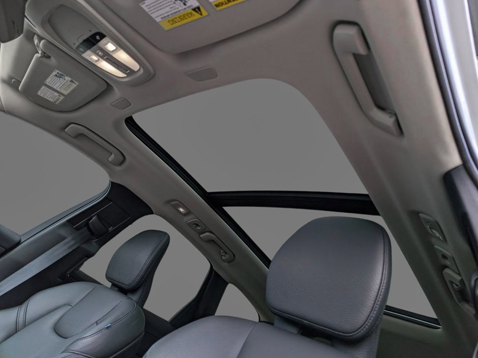 Volvo XC60 B5 AWD Plus Dark Theme 2024-9