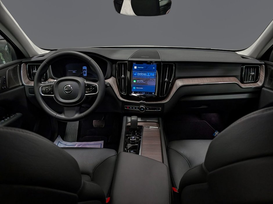 Volvo XC60 B5 AWD Plus Dark Theme 2024-11