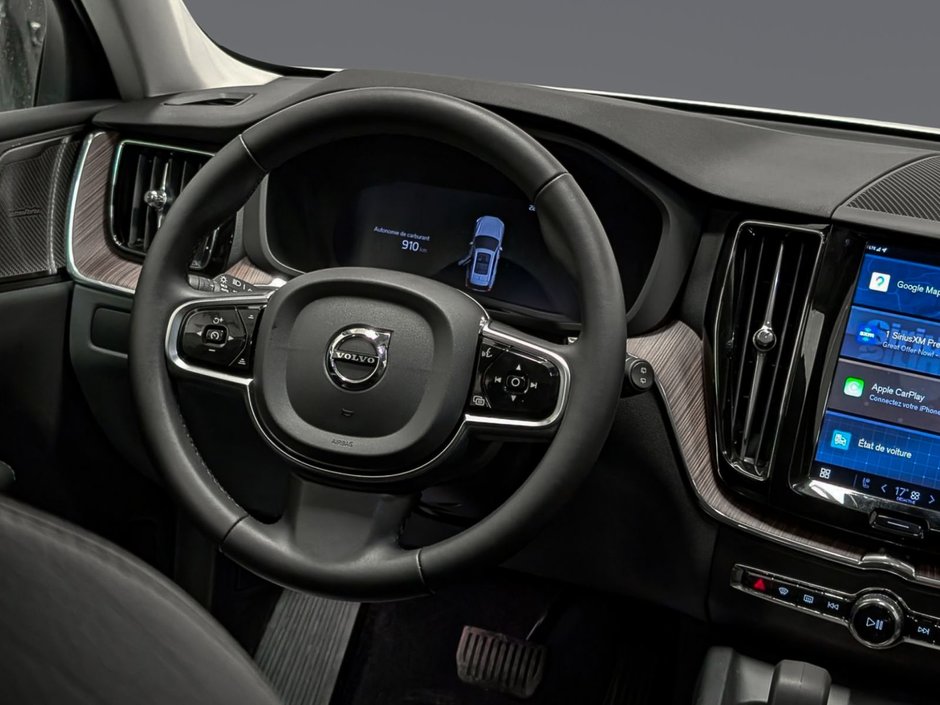 Volvo XC60 B5 AWD Plus Dark Theme 2024-12