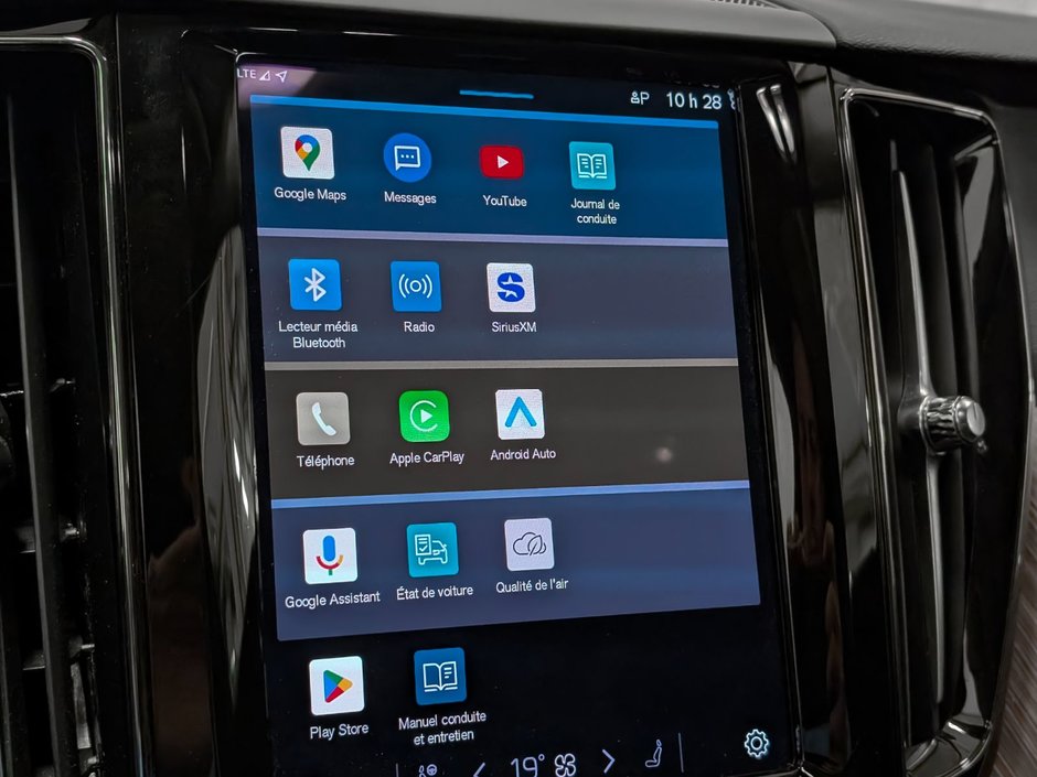 Volvo XC60 B5 AWD Plus Dark Theme 2024-15