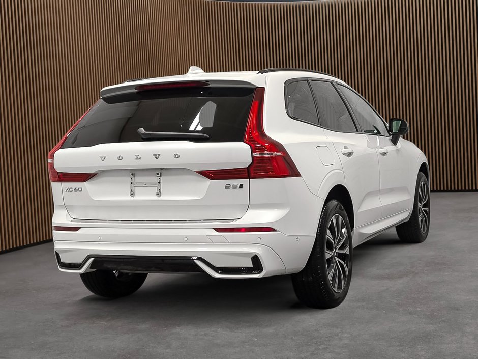 Volvo XC60 B5 AWD Plus Dark Theme 2024-5