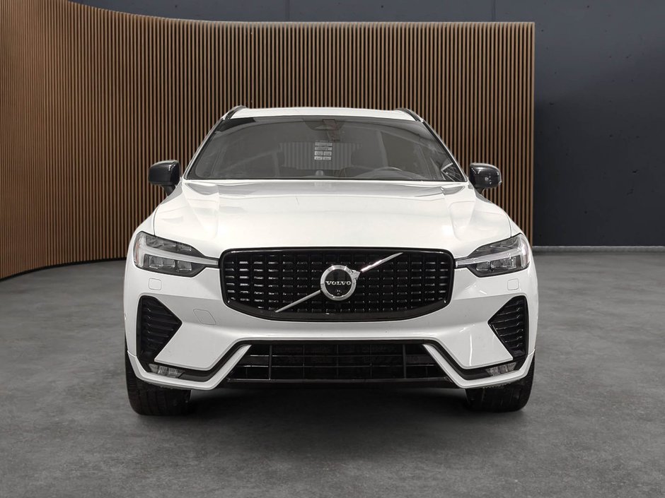 2024 Volvo XC60 B5 AWD Ultimate Dark Theme-2