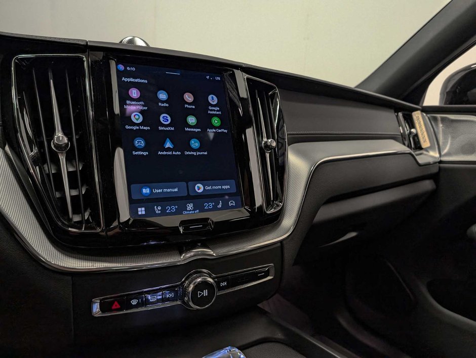 2024 Volvo XC60 B5 AWD Ultimate Dark Theme-14