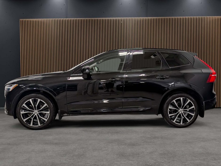 2024 Volvo XC60 B5 AWD Plus Dark Theme-1