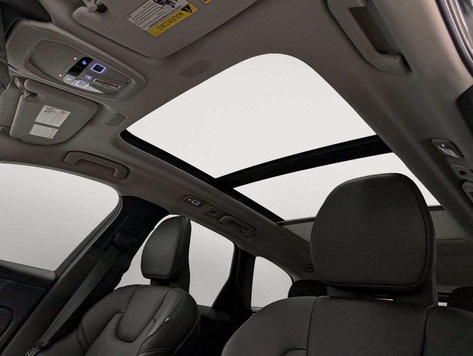 2024 Volvo XC60 B5 AWD Plus Dark Theme-8