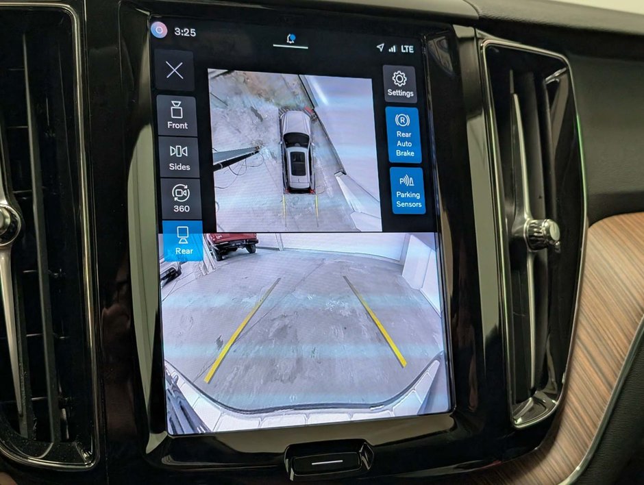 Volvo XC60 B5 AWD Plus Dark Theme 2024-18
