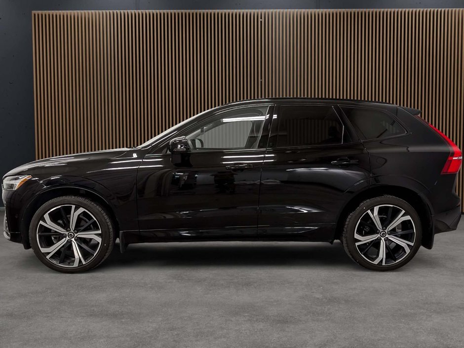 Volvo XC60 B5 AWD Ultimate Dark Theme 2024-1