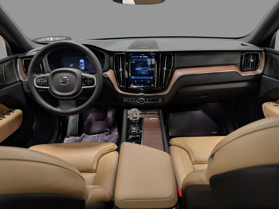 Volvo XC60 B5 AWD Ultra Dark Theme 2025-12