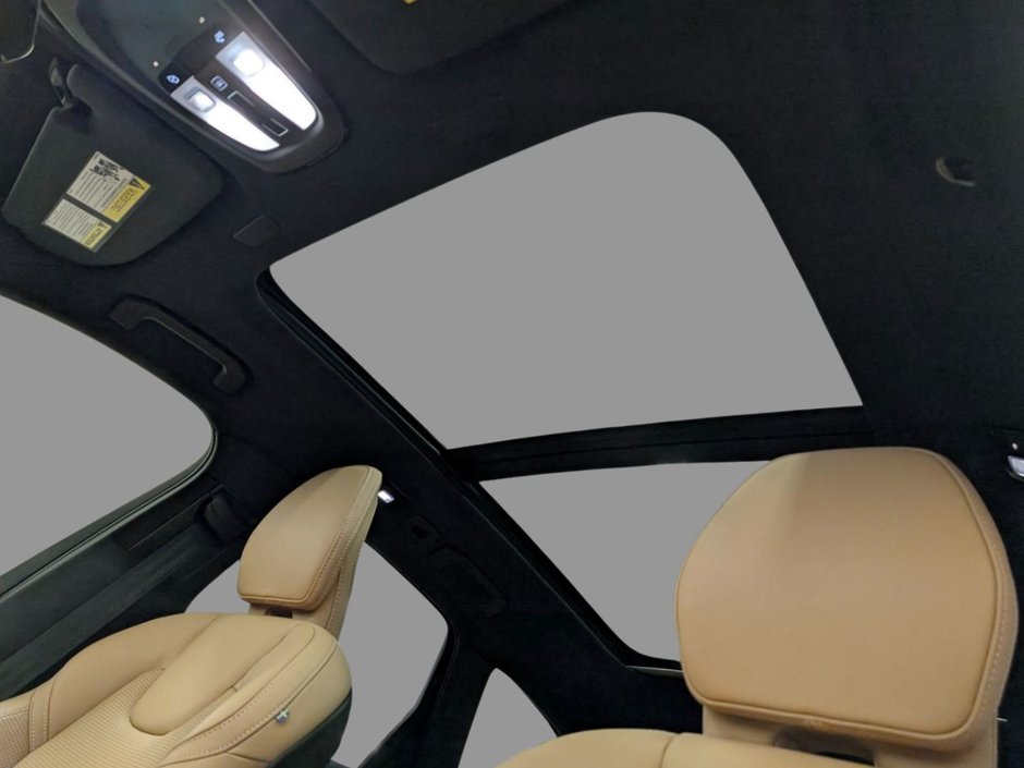 Volvo XC60 B5 AWD Ultra Dark Theme 2025-10