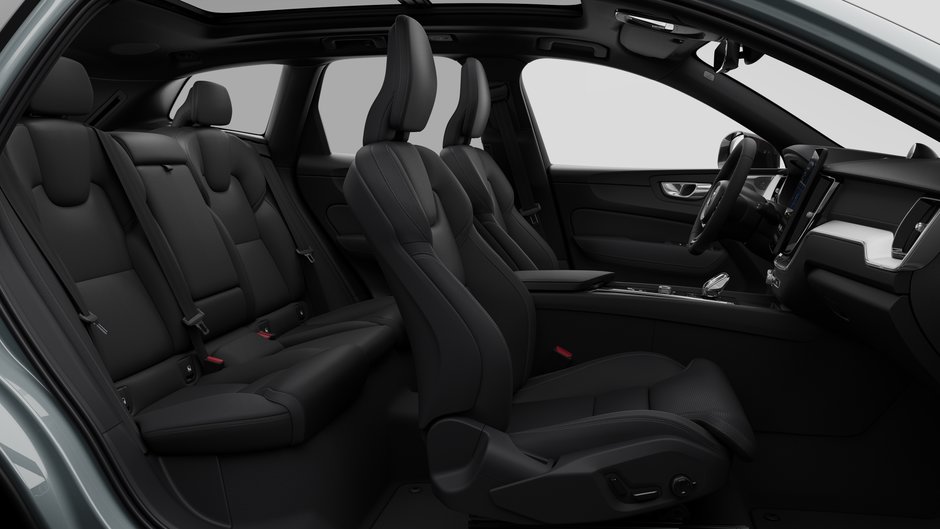 2026 Volvo XC60 B5 AWD Ultra Black Edition-12