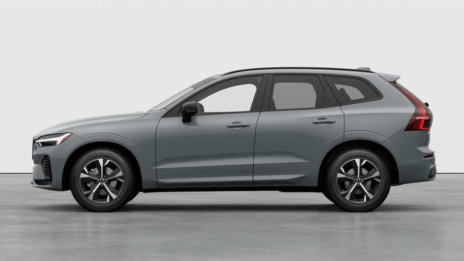 Volvo XC60 B5 AWD Core Dark Theme 2026-7