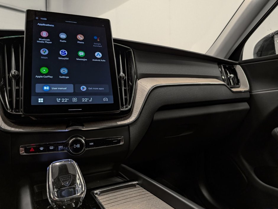 Volvo XC60 B5 AWD Plus Dark Theme 2026-11