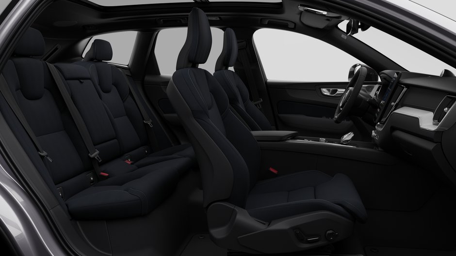 Volvo XC60 B5 AWD Ultra Dark Theme 2026-12