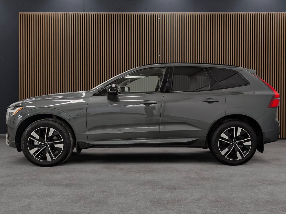 2026 Volvo XC60 B5 AWD Plus Dark Theme-1