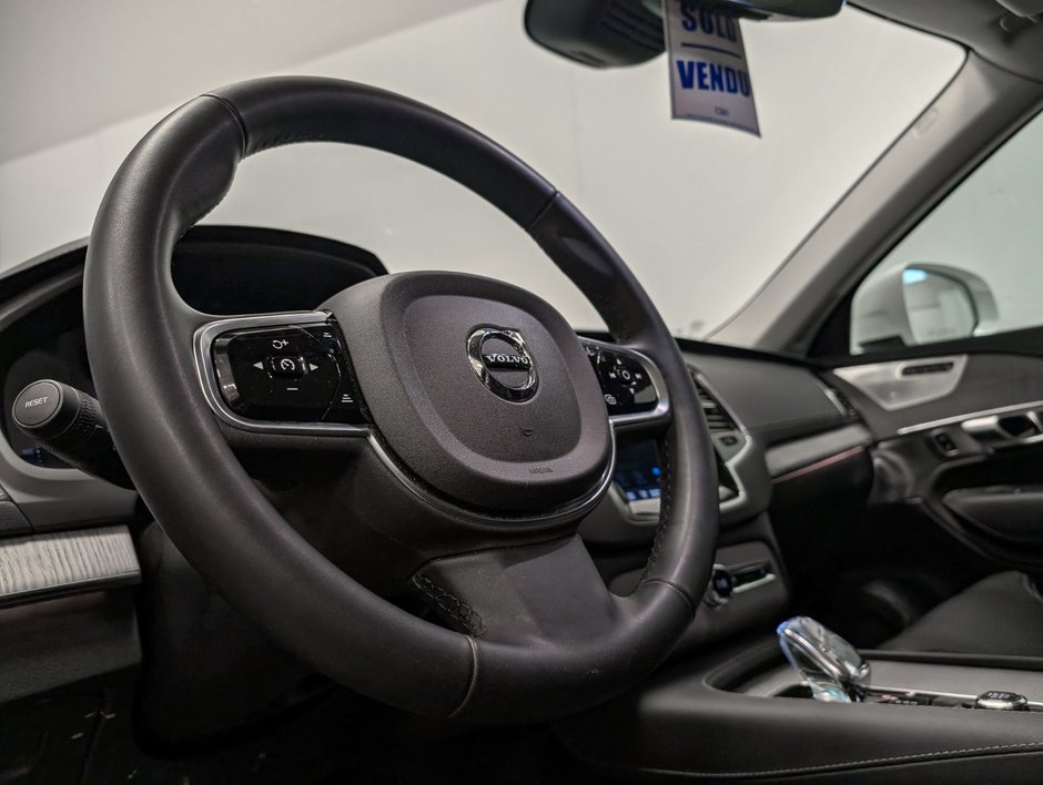 Volvo XC90 Plug-In Hybrid T8 AWD Ultra Bright Theme 7-Seater 2025-7