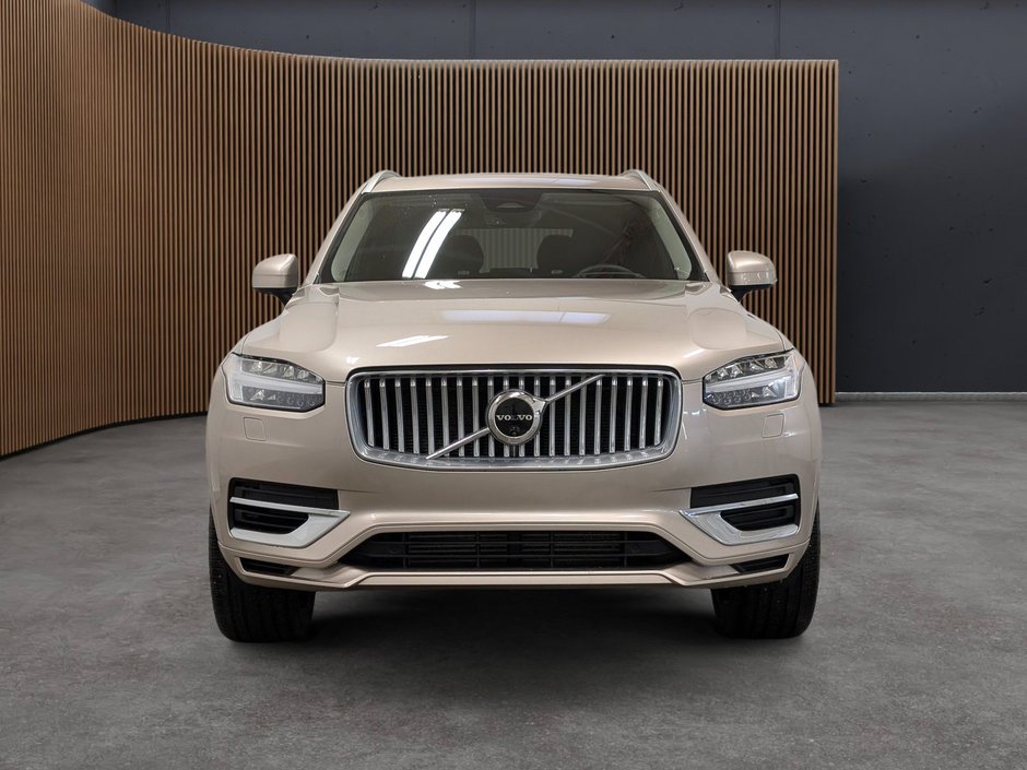 2025 Volvo XC90 Plug-In Hybrid T8 AWD Ultra Bright Theme 7-Seater-2