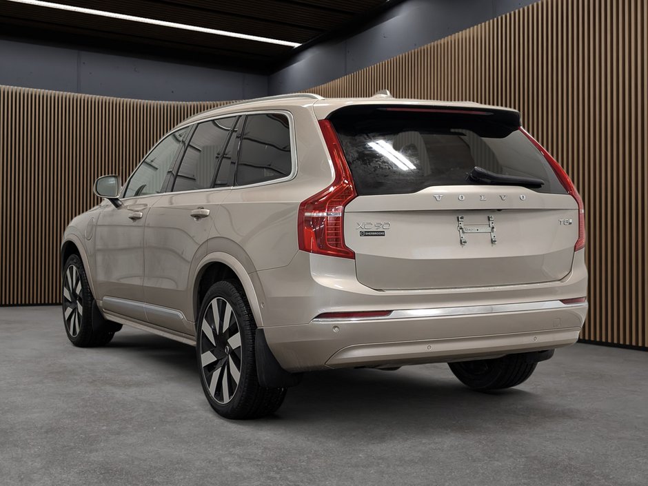 2025 Volvo XC90 Plug-In Hybrid T8 AWD Ultra Bright Theme 7-Seater-4