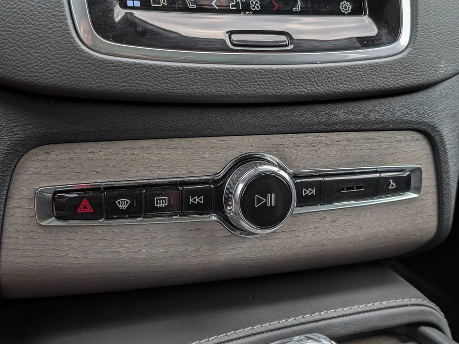 Volvo XC90 Recharge T8 eAWD PHEV Ultimate Bright Theme 7-Seater 2024-16