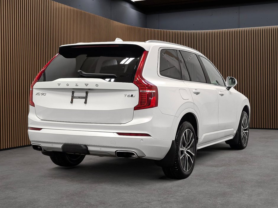 2020 Volvo XC90 T6 AWD Momentum (7-Seat)-5