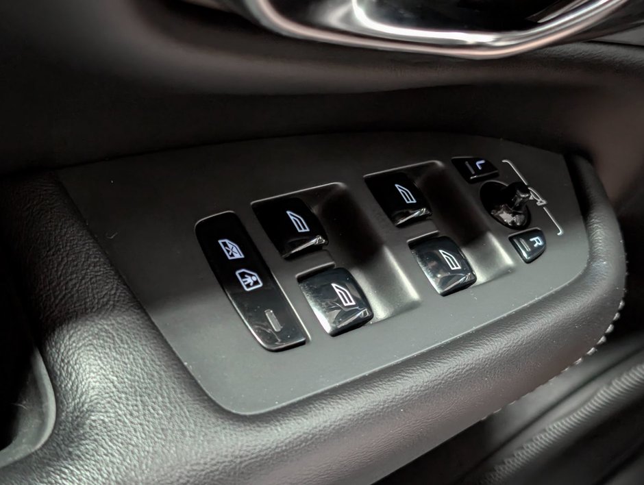 Volvo XC90 T8 eAWD Inscription 2021-25
